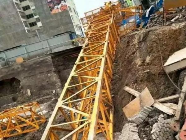 上饶市吊车出租电话_汽车吊新闻-选择吊车出租公司要考虑哪些
